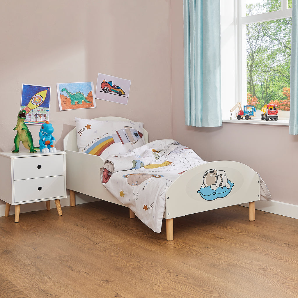 LHT11043SPA-kids-space-toddler-bed-lifestyle-1