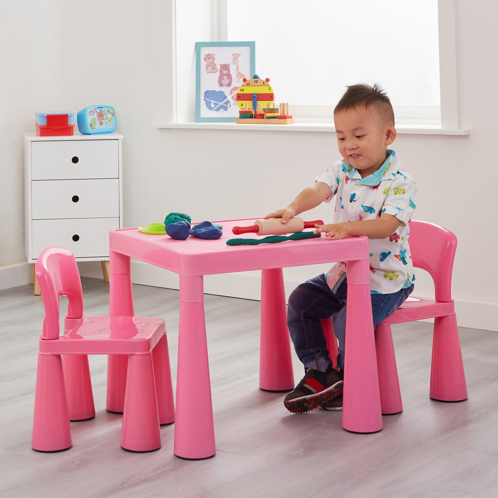 sm004p-pink-table-and-2-chairs-lifestyle-jamie-1