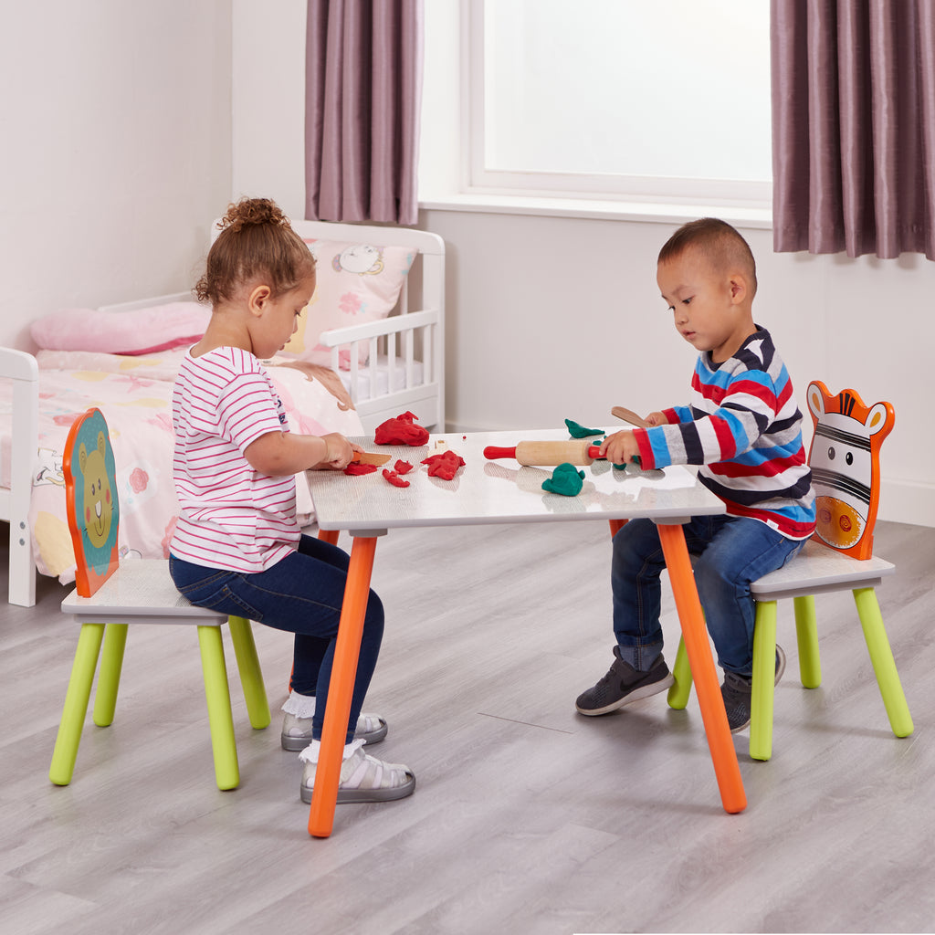 TF4809-N-lion-and-zebra-table-and-2-chairs-lifestyle-tia-and-jamie