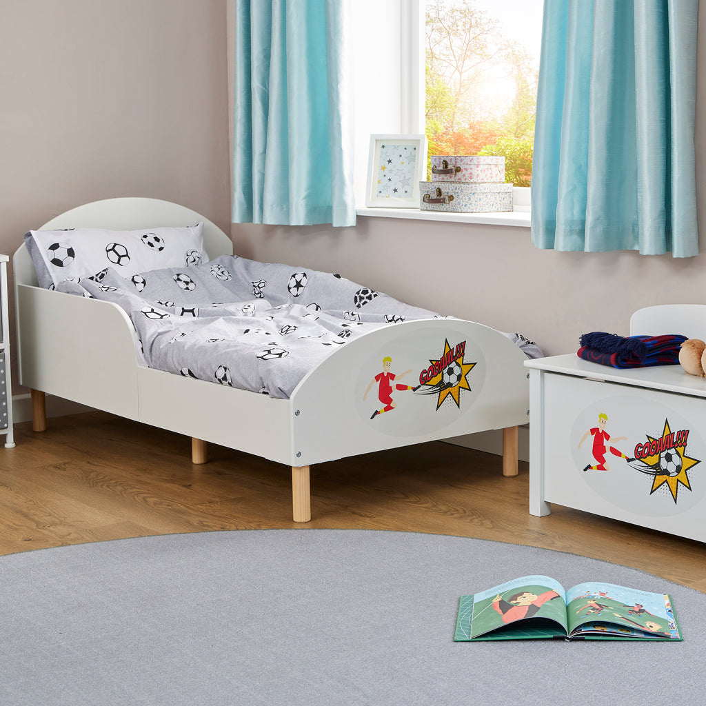 LHT11043FOOTBALL-kids-football-toddler-bed-lifestyle-1