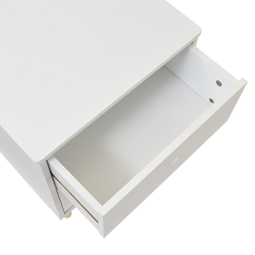 LHT6141-white-3-drawer-close-up-draw-3