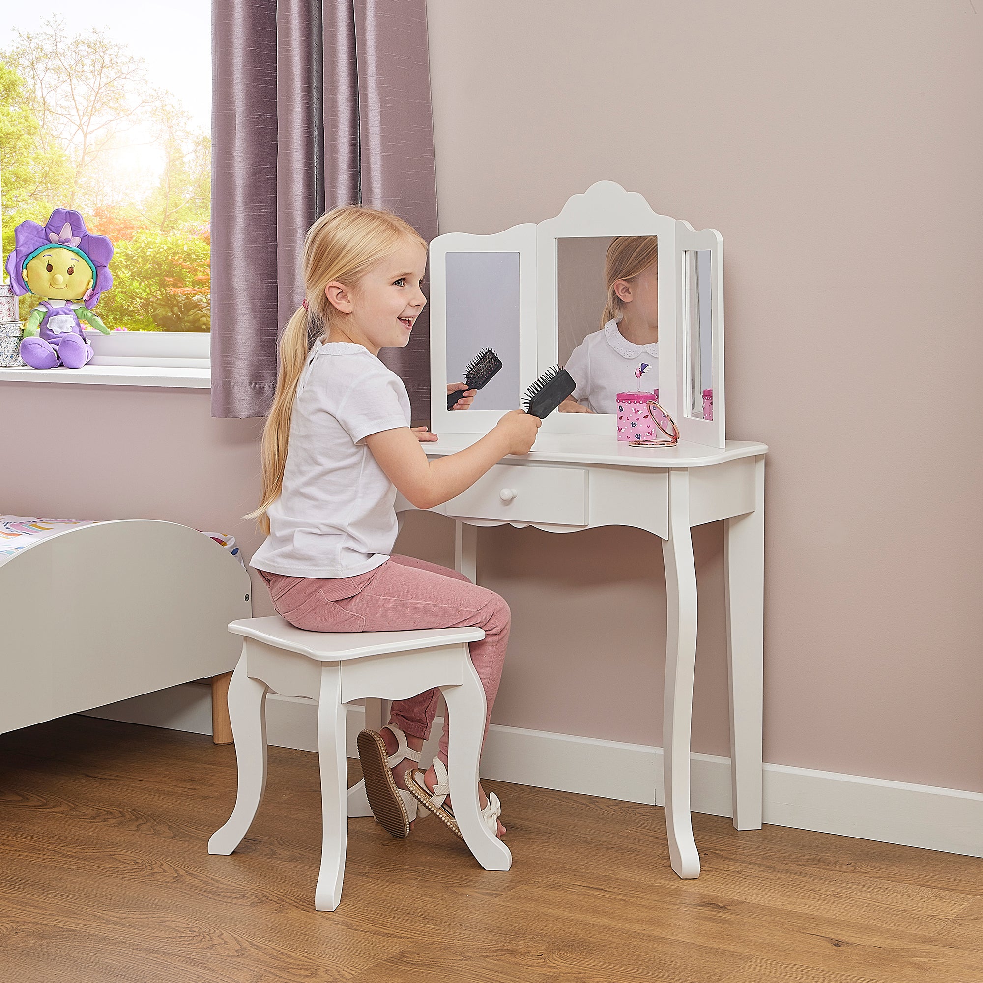 Bophy Girls' Vanity Table and Chair Set, Kids India | Ubuy