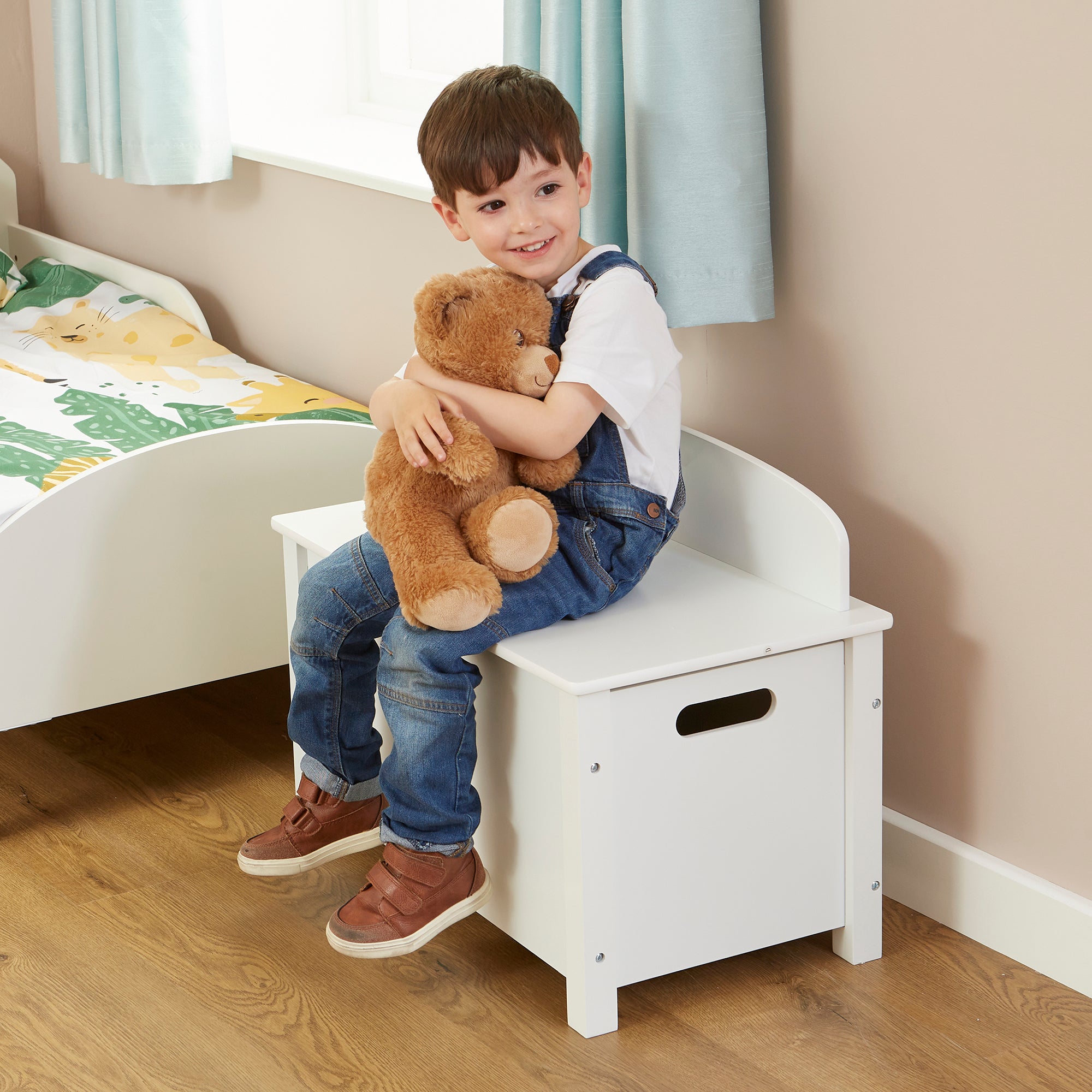 Kids toy store box white