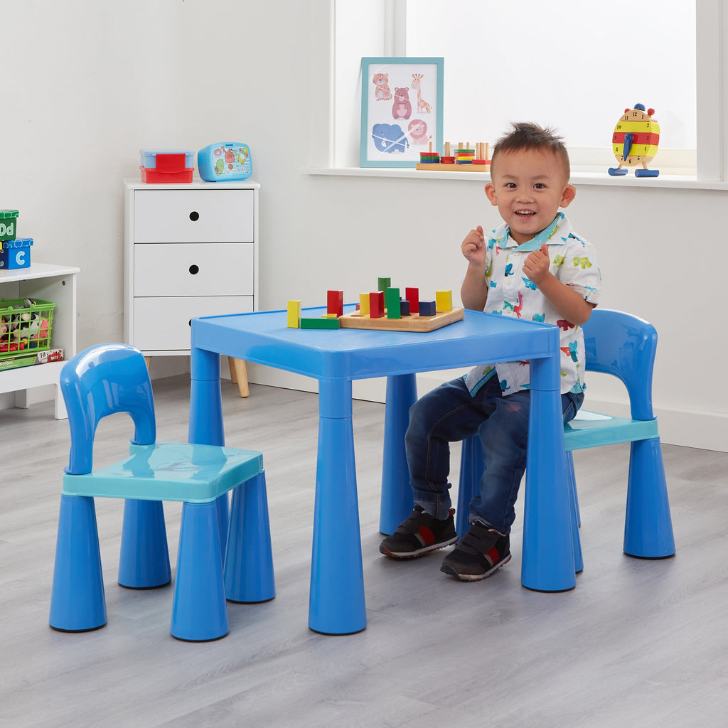 sm004b-blue-table-and-2-chairs-lifestyle-jamie-1