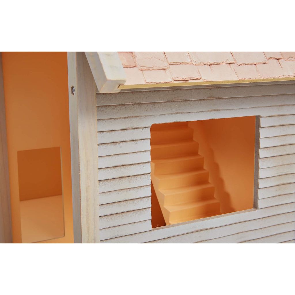 lht2003-doll-house-chalet-product-close-up-window
