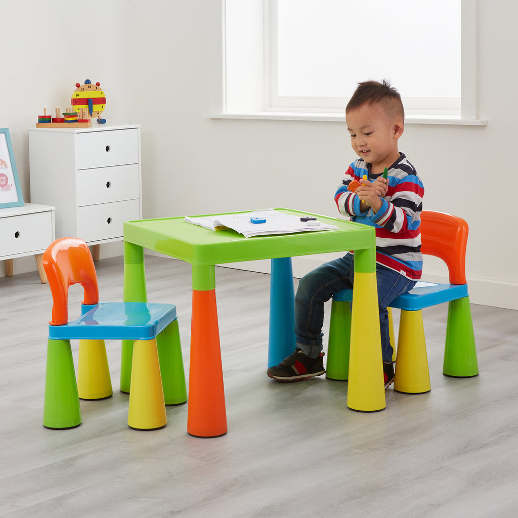 sm004un-multi-coloured-table-and-2-chairs-lifestyle-colouring-jamie-1